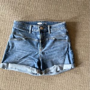 Old navy high rise secret slim pockets shorts.